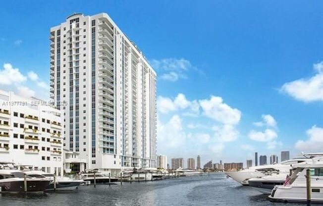 2 beds, 2 baths, 1,670 sqft, $5,500, Unit 17301 Biscayne Blvd unit 1103