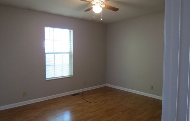 Peabody Dr. - 381 (Units 1 - 4)
