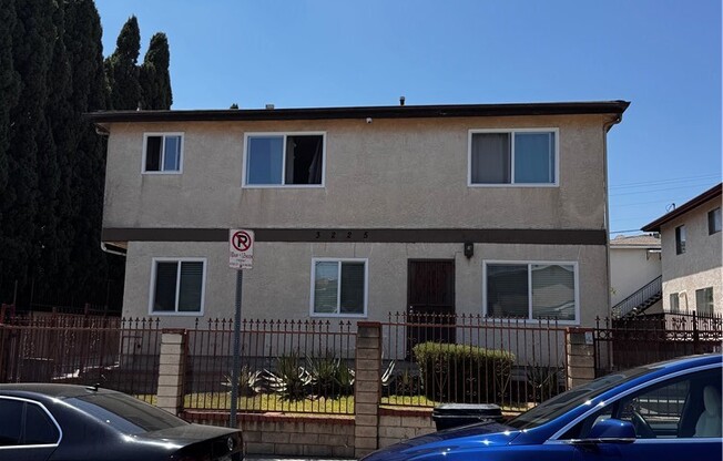 3225 PUEBLO AVE