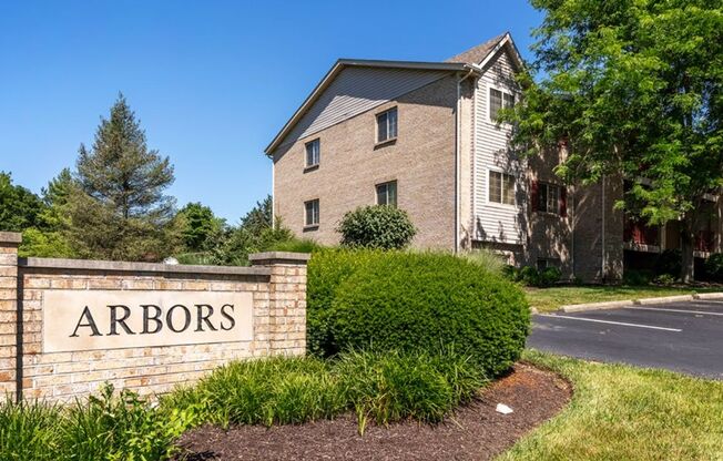 Abors of Northgate - Wonderful 2 Bedroom Apartment Community