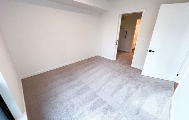 1 bed, 1 bath, 775 sqft, $3,495, Unit 220