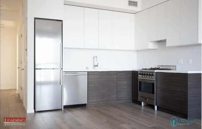 Lower Nob Hill: 2019-Built Condo w/ in-unit W/D, Keyless Entry, & Shared Rooftop Deck w/ BBQ