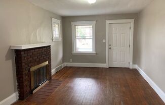 3 beds, 1 bath, $900