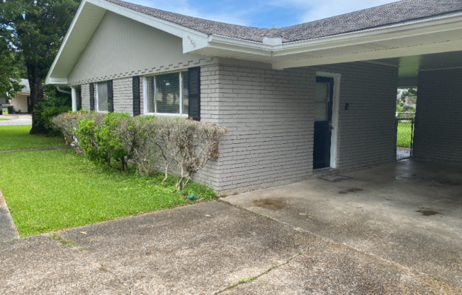 111 GREENWOOD AVE