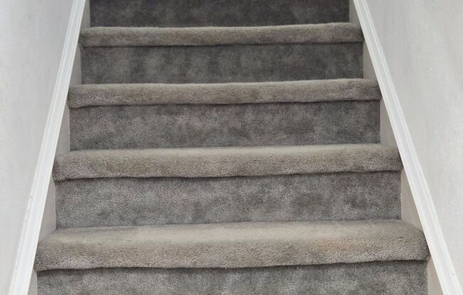 2 bedroom 2.5 bath townhome