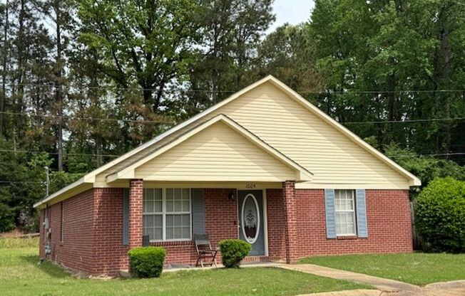 3BR/3BA For Rent