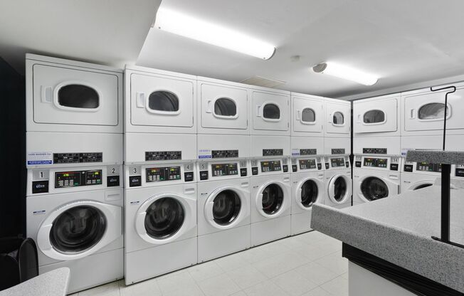 1 bed, 1.5 baths, 667 sqft, $2,495, Unit 26D