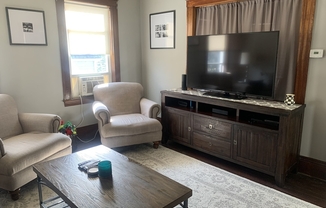 1 bed, 1 bath, 1,000 sqft, $2,300, Unit 2