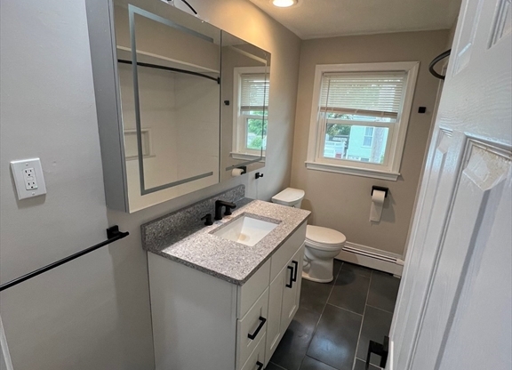 103 E FOSTER