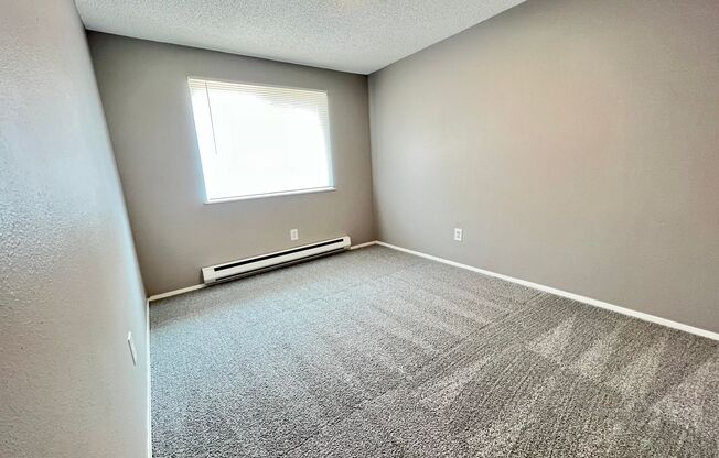 2 beds, 1 bath, 900 sqft, $1,650, Unit 19-C