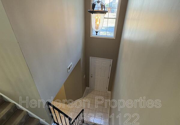 9038 SAINT THOMAS LN