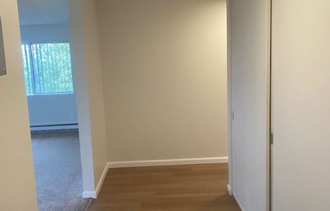 2 beds, 1 bath, 904 sqft, $1,865, Unit 3239