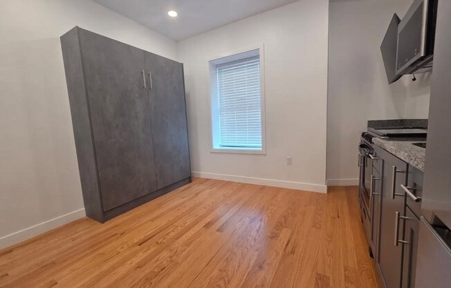 Studio, 1 bath, $1,595, Unit 204
