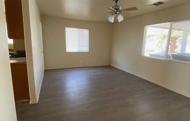 2 beds, 1 bath, $1,300