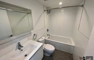 225 MACDOUGAL ST