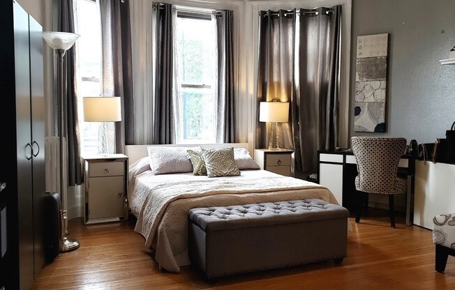 924 Beacon St.