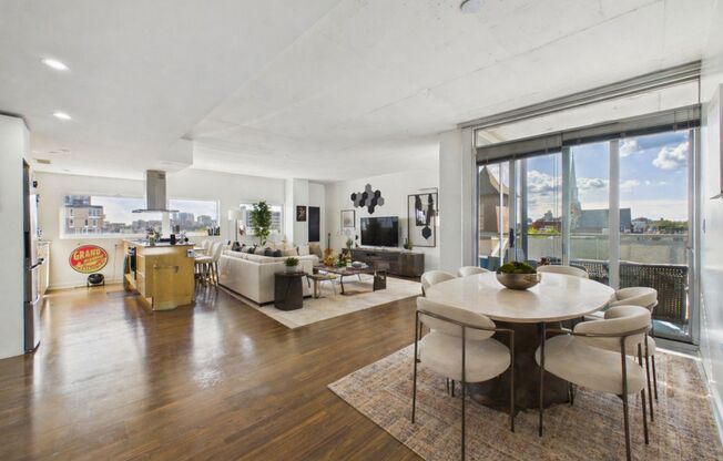 2 beds, 2 baths, 1,160 sqft, $3,050, Unit 6B