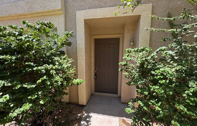 2 Bedroom - 2 Bath - 1 Car Garage - Phoenix