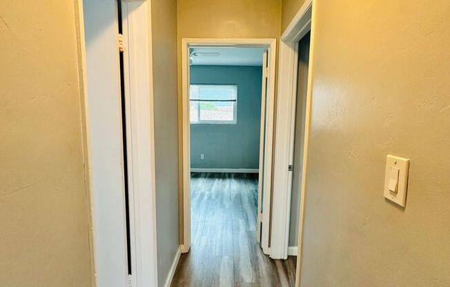 Bright and Updated 2-Bedroom Apartment – Second Floor