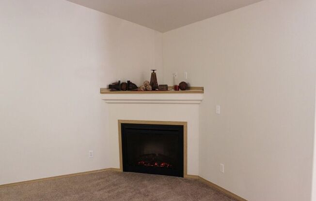 2 beds, 2 baths, 981 sqft, $1,699, Unit 302