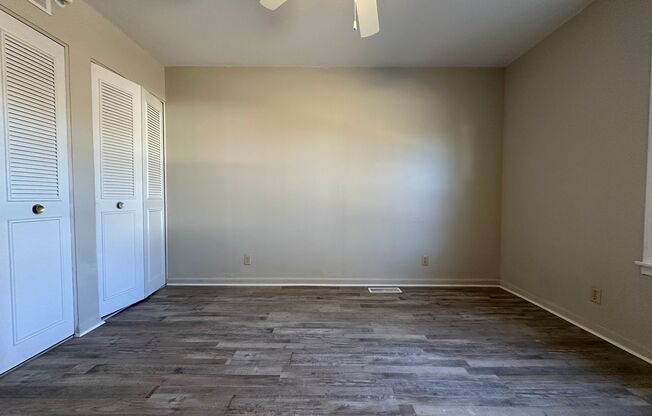 1 bed, 1 bath, 575 sqft, $973, Unit 71