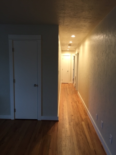 2 beds, 1 bath, 850 sqft, $1,975