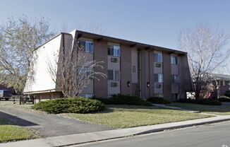 Boutique 6-Unit Community in the Heart of Lakewood!