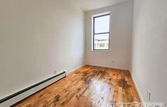 28 MACDOUGAL ST