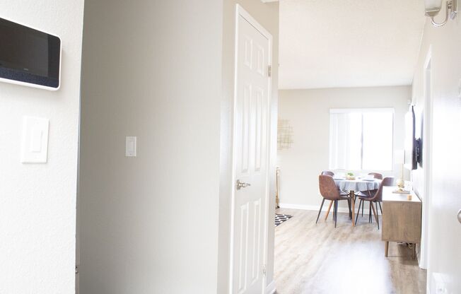 2 beds, 2 baths, 975 sqft, $2,695, Unit 412