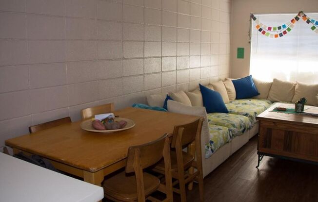 2 beds, 2 baths, 825 sqft, $1,400, Unit K725 - 311 - 105