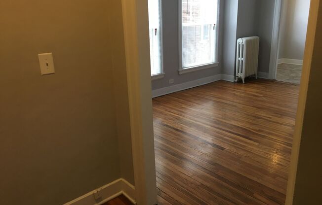 1 bed, 1 bath, 526 sqft, $1,225, Unit 7J