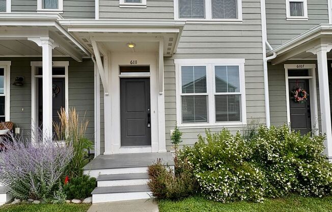 2 Bedroom 2.5 Bathroom Duplex in the Annafeld Subdivision