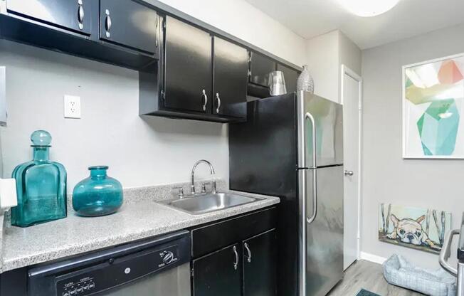 1 bed, 1 bath, 659 sqft, $879