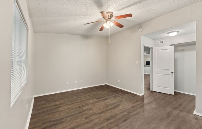 2 beds, 2 baths, 982 sqft, $799, Unit 151