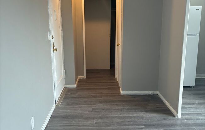 Studio, 1 bath, 600 sqft, $1,200, Unit 423