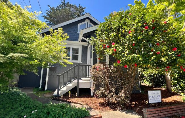 CHARMING ONE BEDROOM ONE BATH HOME LOCATED NEAR OLD TOWN CORTE MADERA