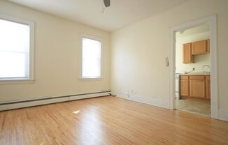 2121 Hennepin Ave S