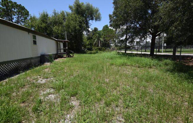 2 Bedroom 1 Bath Mobile Home For rent at 5101 N. Kaliga Drive St. Cloud FL 34771.