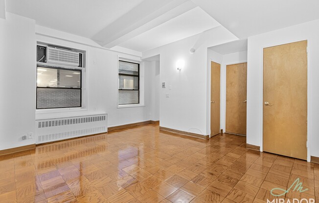 132 E 45 ST