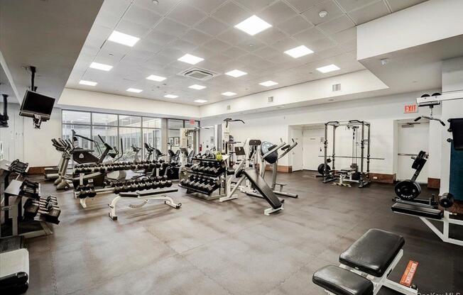 300 W 135 ST