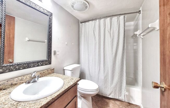 2 beds, 2 baths, $1,600, Unit Unit #802