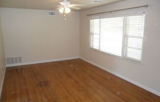 3 beds, 1 bath, $1,350