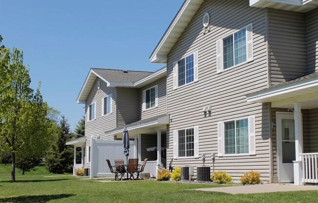 Welcome to North Pointe Townhomes