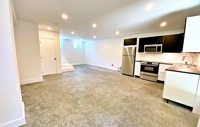 406 SUMNER ST
