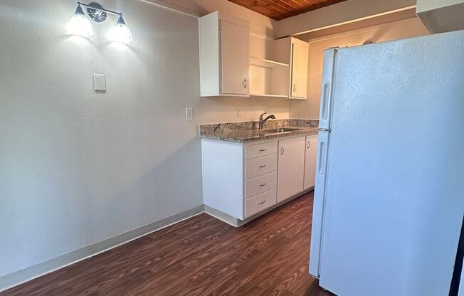 1 bed, 1 bath, 650 sqft, $2,200, Unit 17