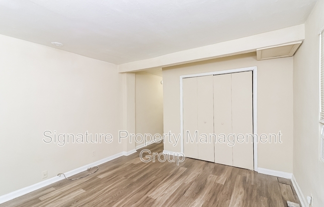1990 3 ROCKLEDGE RD NE