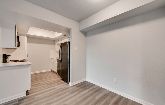 1 bed, 1 bath, 612 sqft, $805, Unit 260