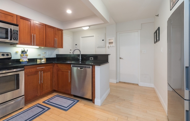 1 bed, 1 bath, 774 sqft, $3,200, Unit 703