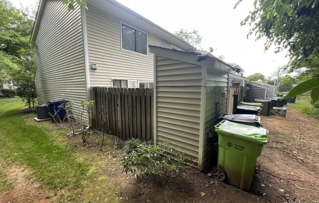 2 Bed 1.5 Bath
