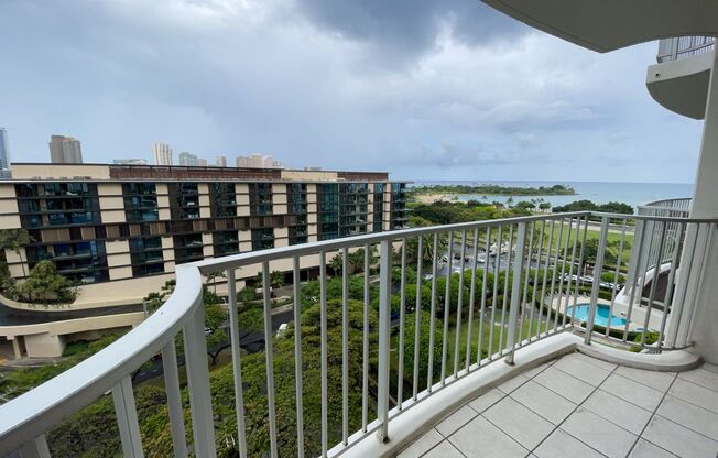 2 beds, 2 baths, $3,500, Unit # 1212